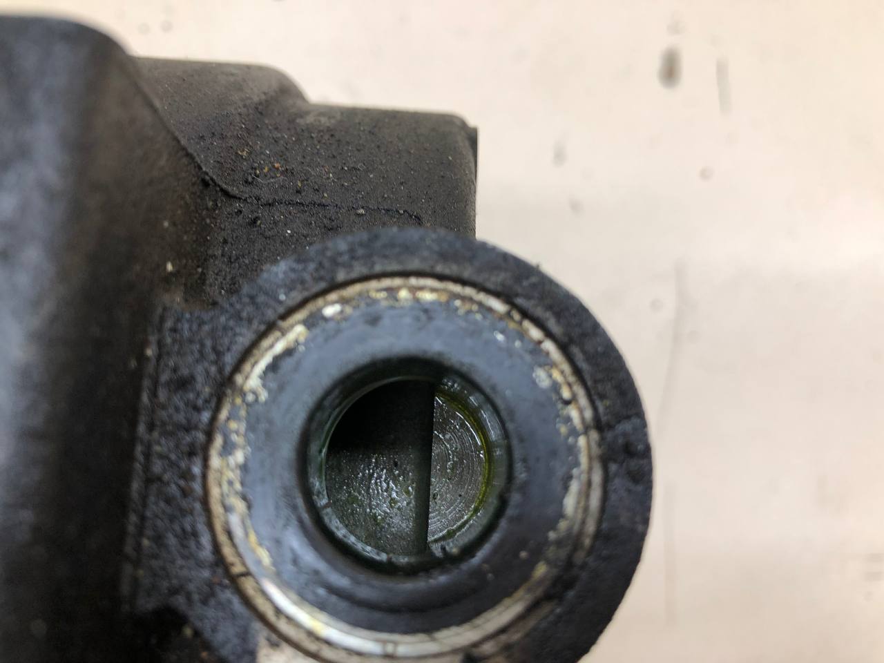 Компрессор системы кондиционирования Chevrolet Cruze (J300) 2009-2016