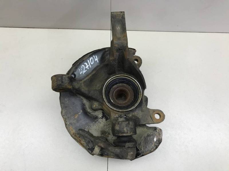 Кулак поворотный передний левый Toyota Corsa (L40) 1990-1994