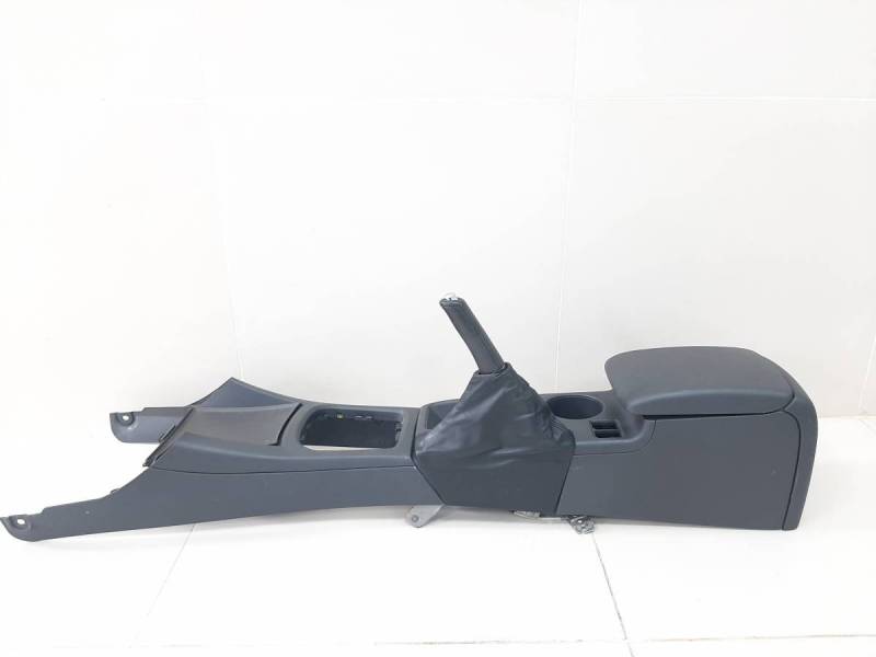Консоль центральная Subaru Impreza (G12) 2007-2012 Консоль центральная Subaru Impreza (G12) 2007-2012