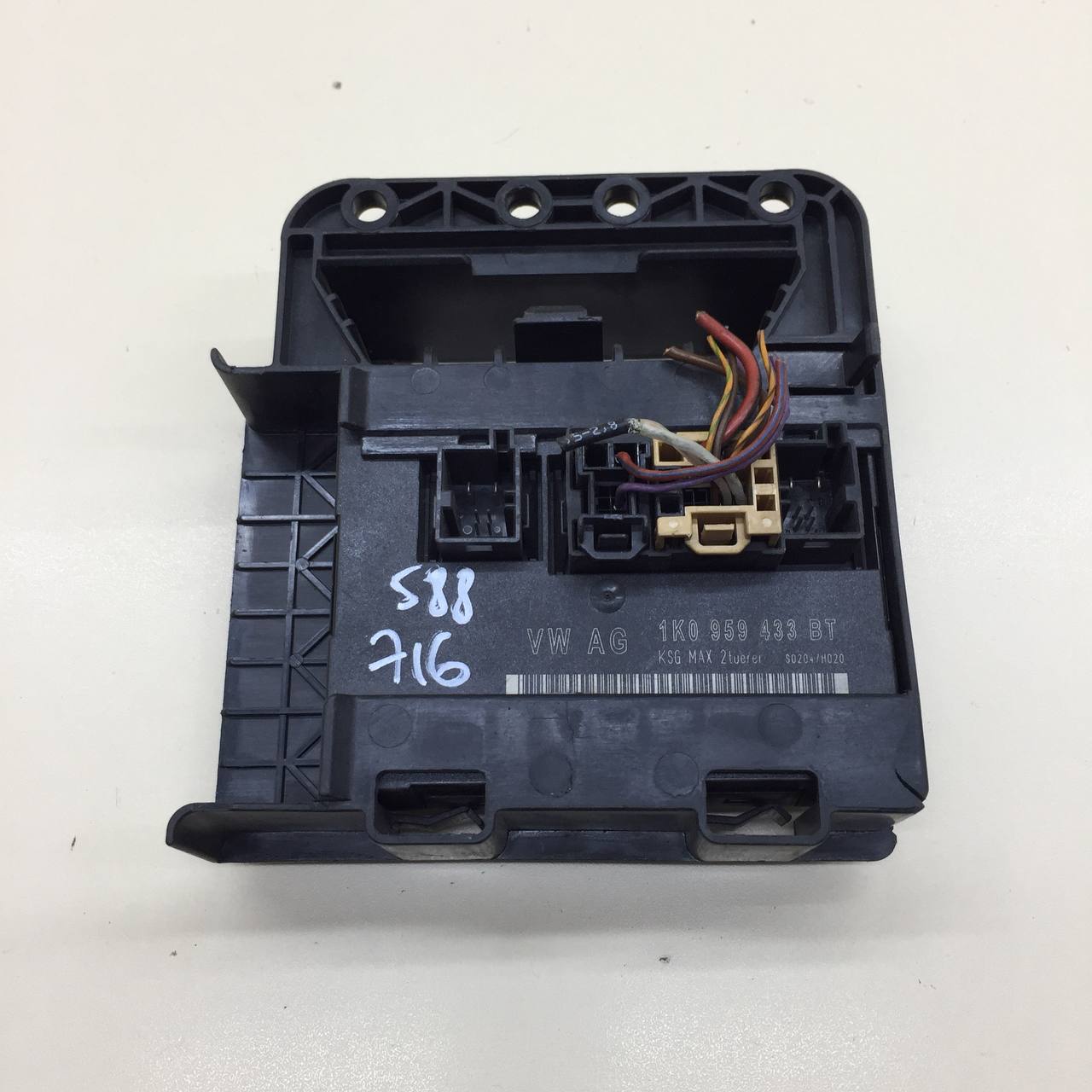 Блок комфорта Volkswagen Golf Plus 5 2005-2014 Блок комфорта Volkswagen Golf Plus 5 2005-2014