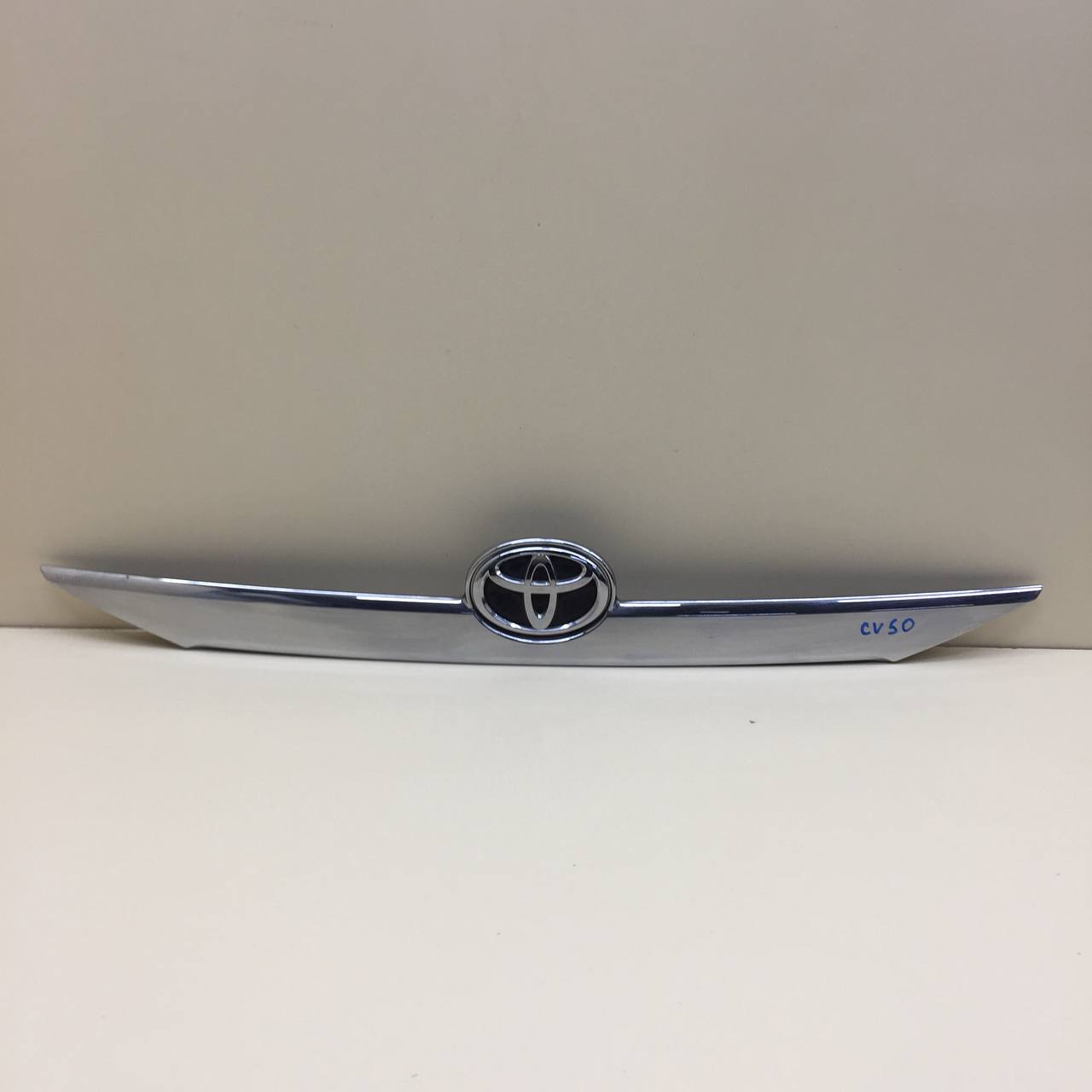 Накладка крышки багажника Toyota Camry (V50) 2011-2017