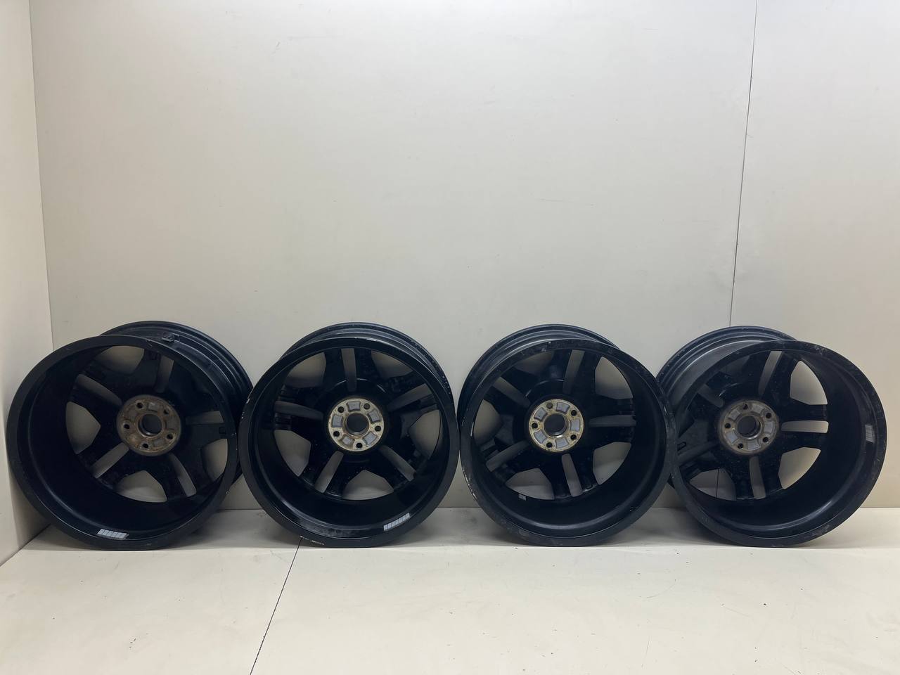 Диски к-кт R19 Литые