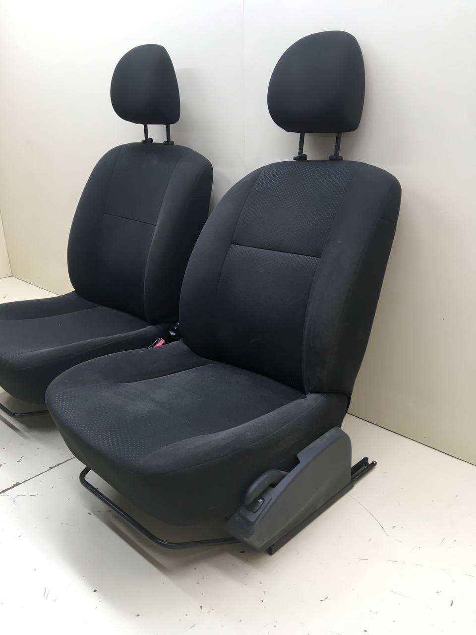 Сиденье (комплект) Nissan Almera 3 (G11, G15) 2012> Сиденье (комплект) Nissan Almera 3 (G11, G15) 2012>