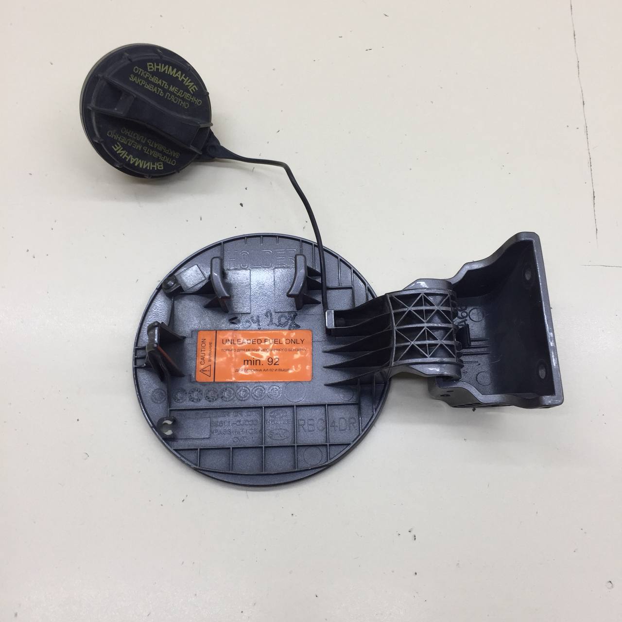 Лючок бензобака Hyundai Solaris (RB) 2010-2017