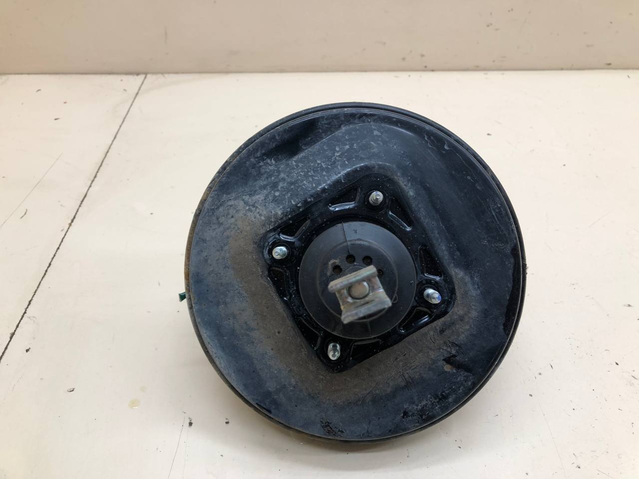 Усилитель тормозов вакуумный Renault Sandero 2009-2014