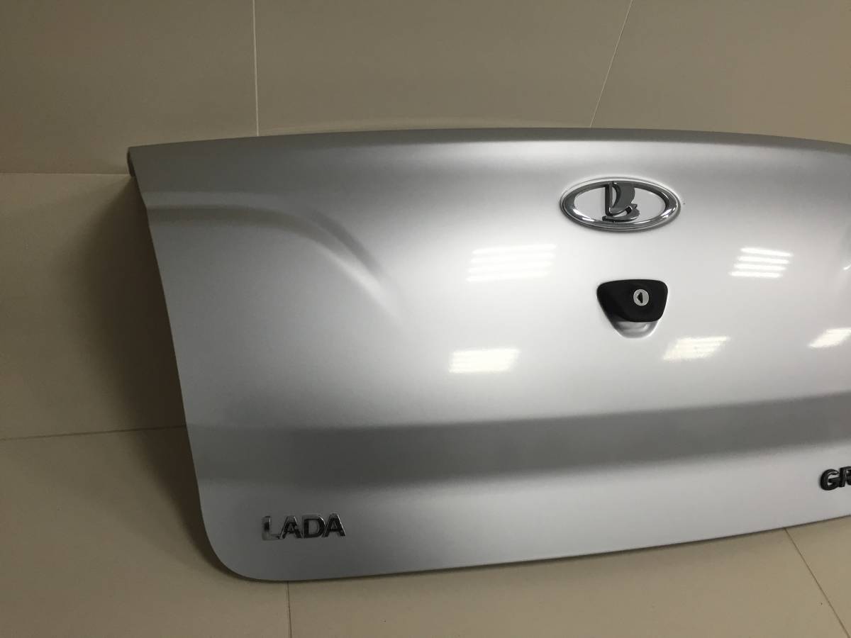 Крышка багажника Lada Granta 2011>