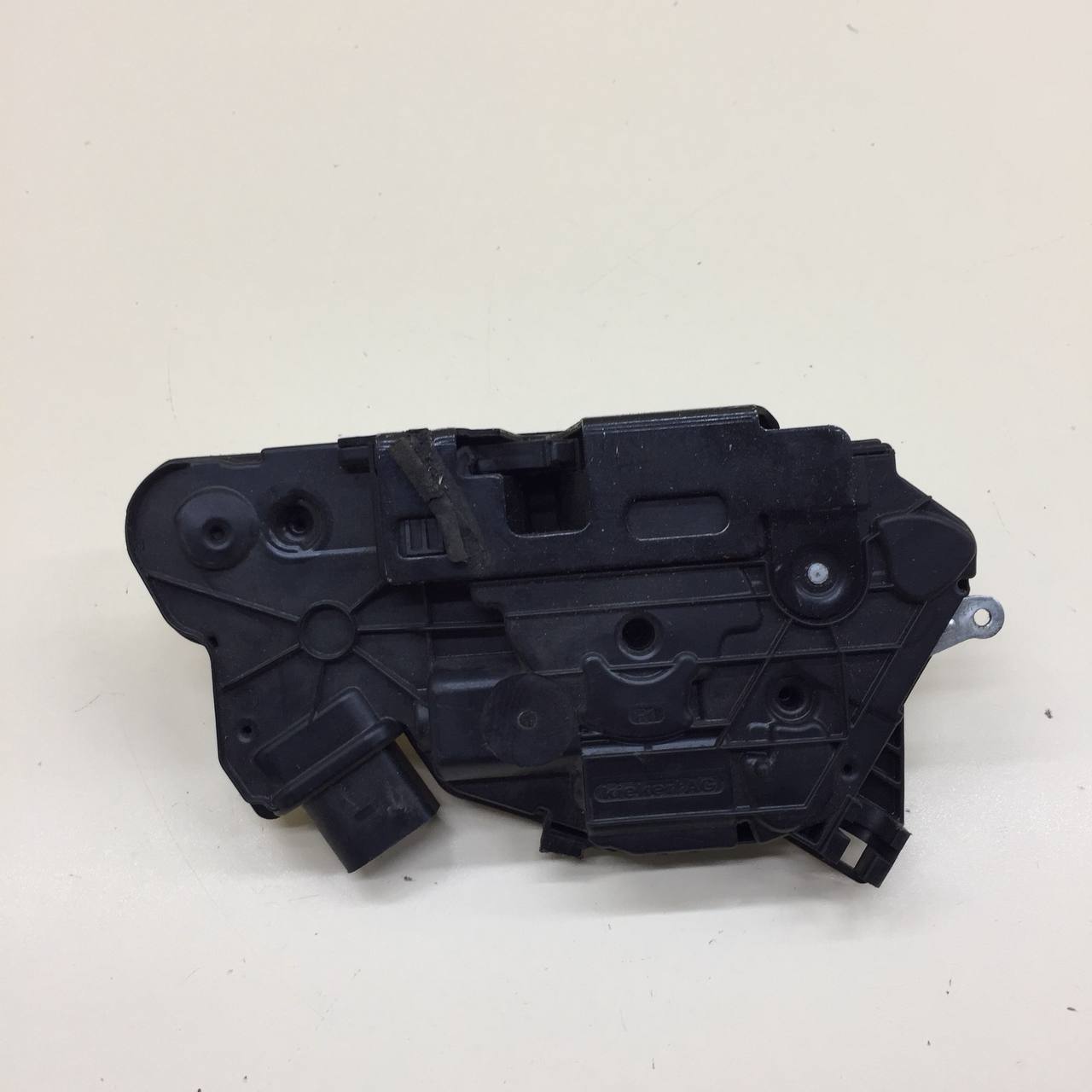 Замок двери передней правой Volkswagen Tiguan (5N1) 2007-2011