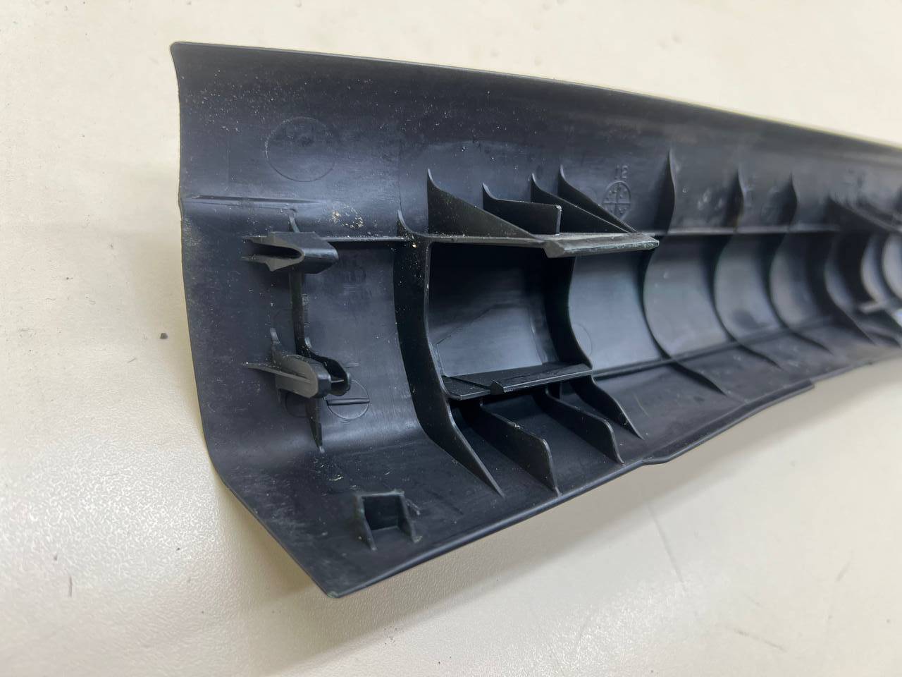 Накладка порога (внутренняя) Toyota Rav 4 (XA40) 2013-2019