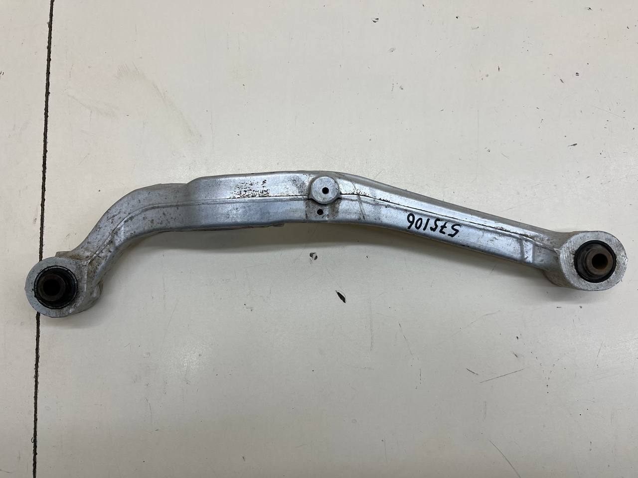 Рычаг задний поперечный Nissan Qashqai (J10) 2006-2013 Рычаг задний поперечный Nissan Qashqai (J10) 2006-2013