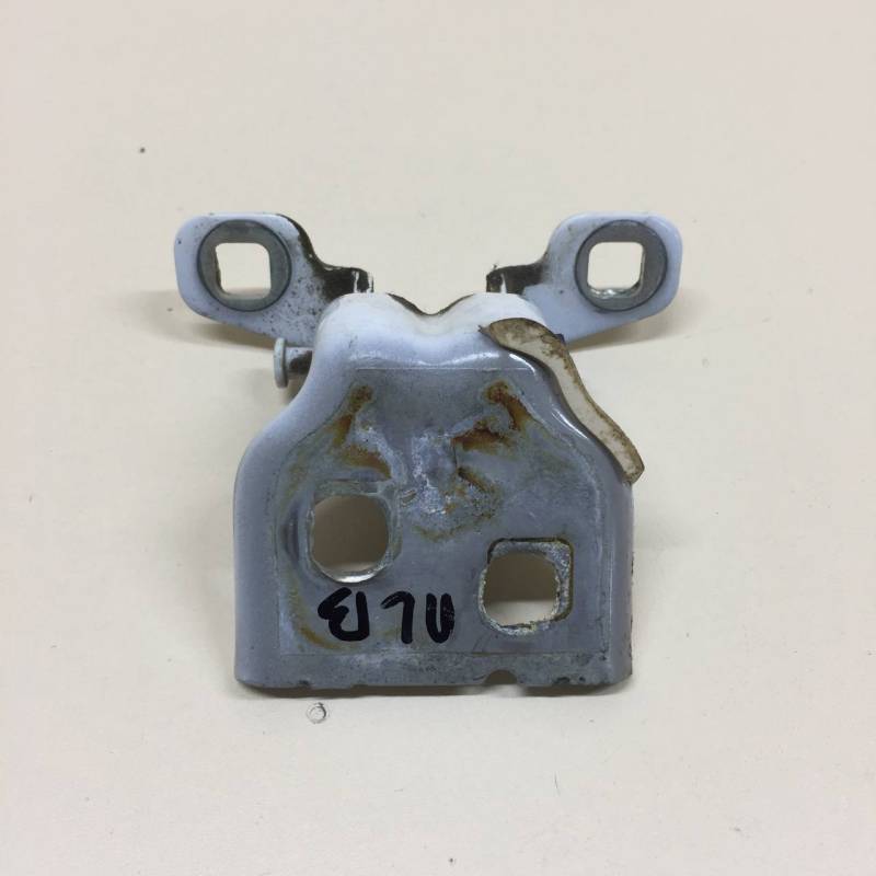 Петля двери задней левой верхняя Renault Duster (HSA, HSM) 2012>