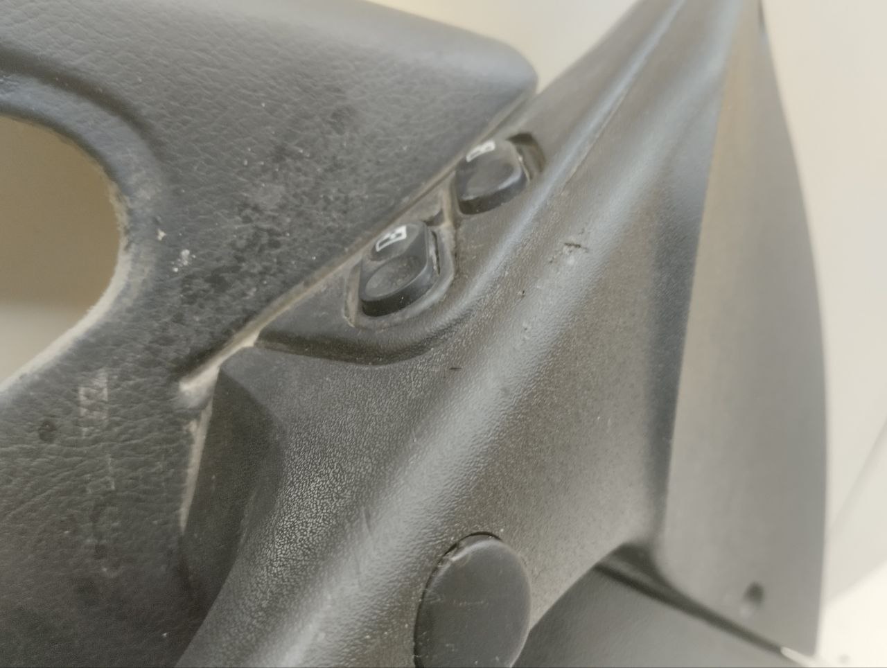 Обшивка двери передней левой Chevrolet Niva 2009-2020