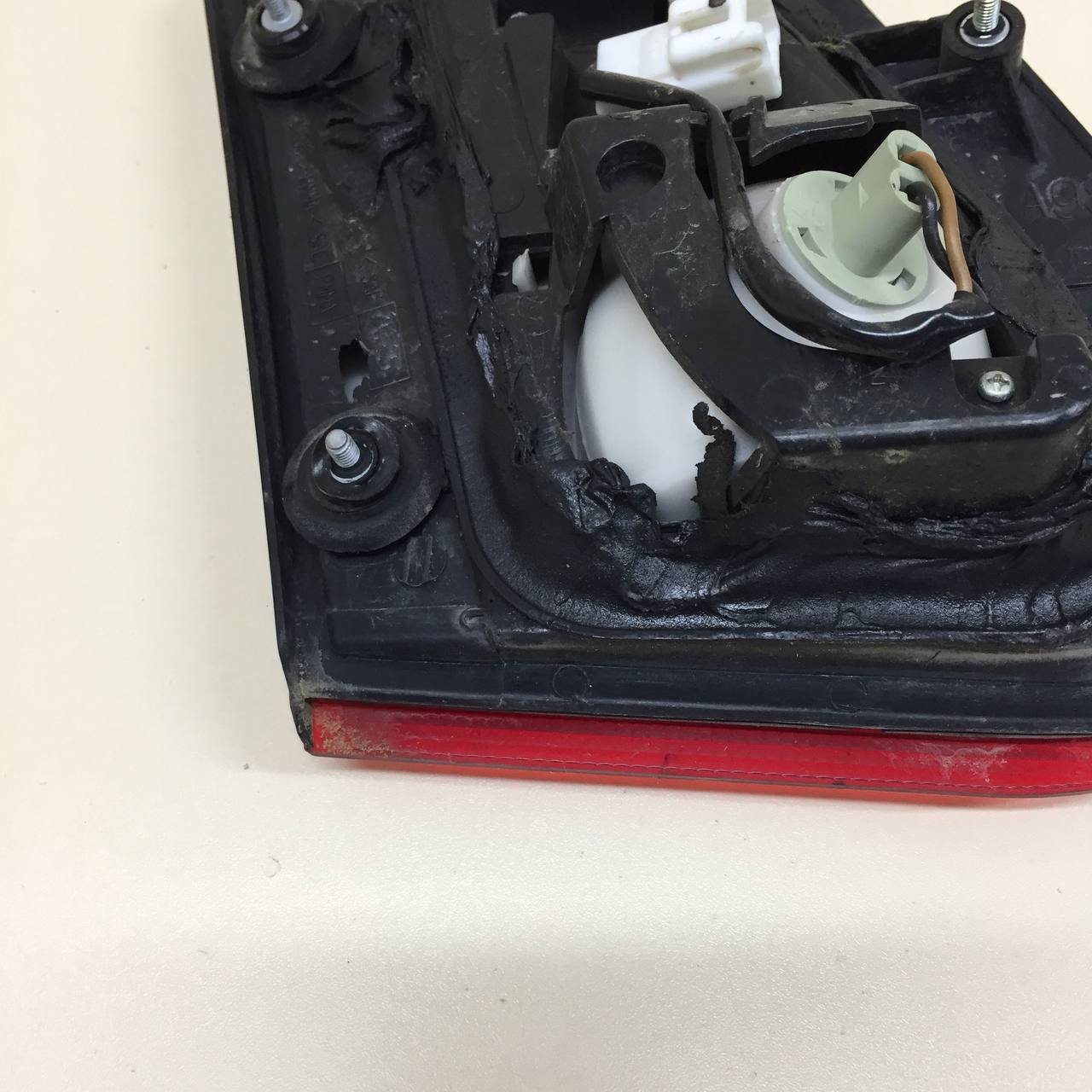 Фонарь задний внутренний правый Nissan Almera (N16) 2000-2006