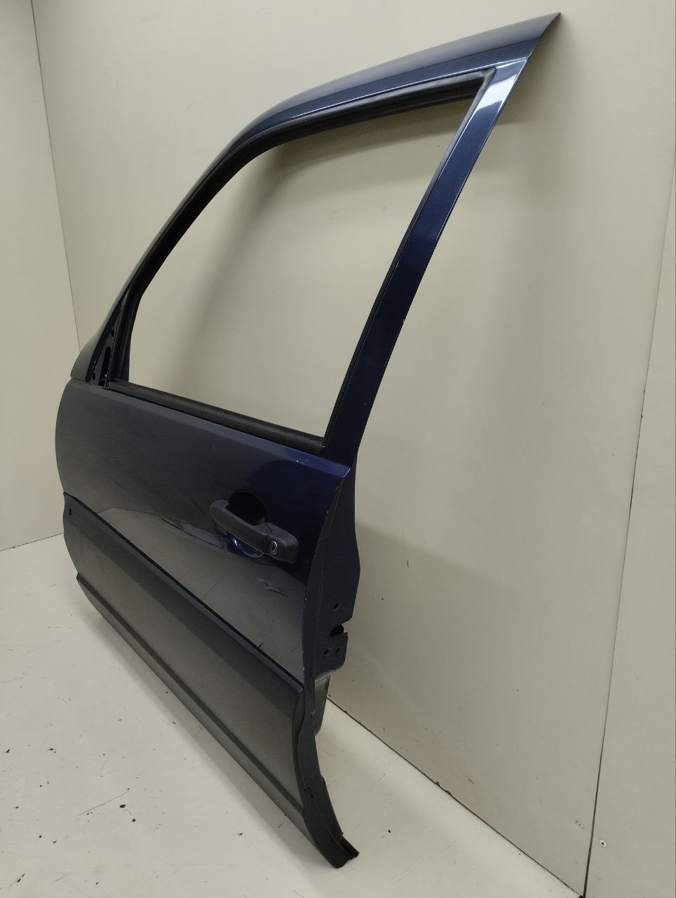 Дверь передняя левая Chevrolet Niva 2009-2020