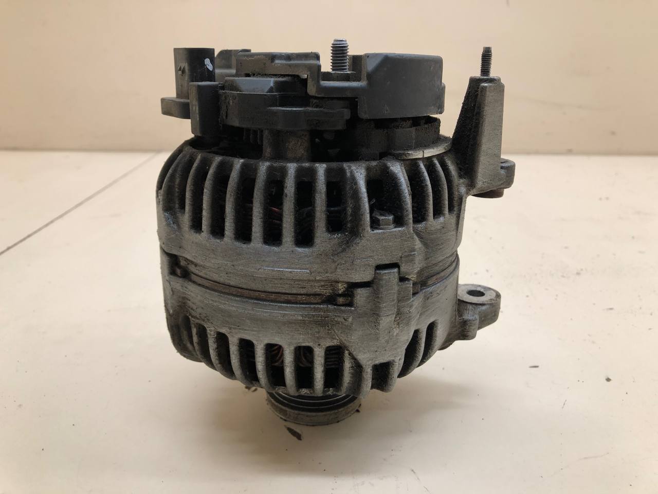 Генератор Volkswagen Polo (MK5) 2011-2020 Генератор Volkswagen Polo (MK5) 2011-2020