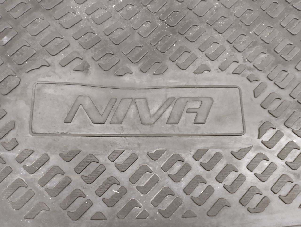 Коврик багажника Chevrolet Niva 2009-2020