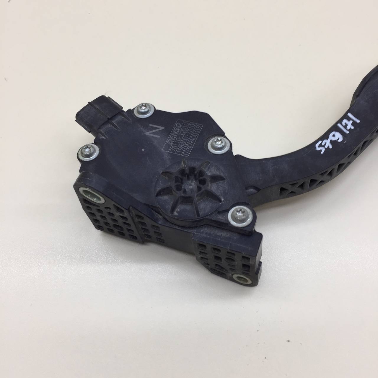 Педаль газа Toyota Corolla E150 2006-2013 Педаль газа Toyota Corolla E150 2006-2013