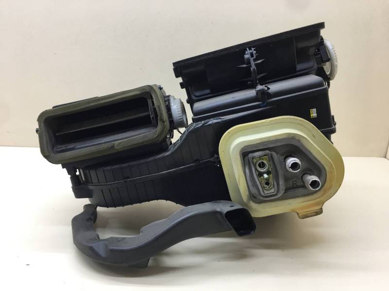 Корпус отопителя Chevrolet Cruze (J300) 2009-2016 Корпус отопителя Chevrolet Cruze (J300) 2009-2016