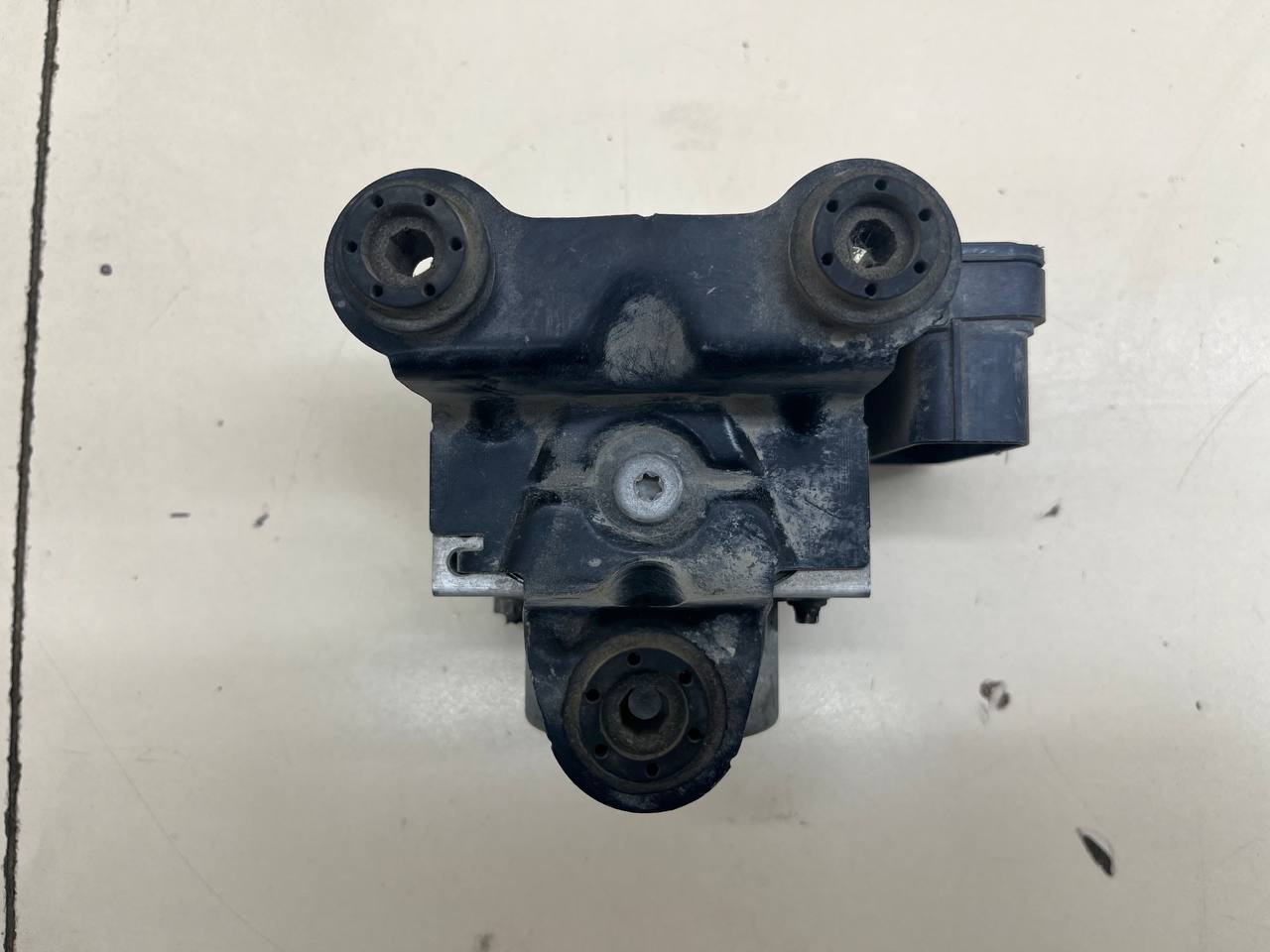 Блок ABS (насос) Volkswagen Polo (MK5) 2011-2020