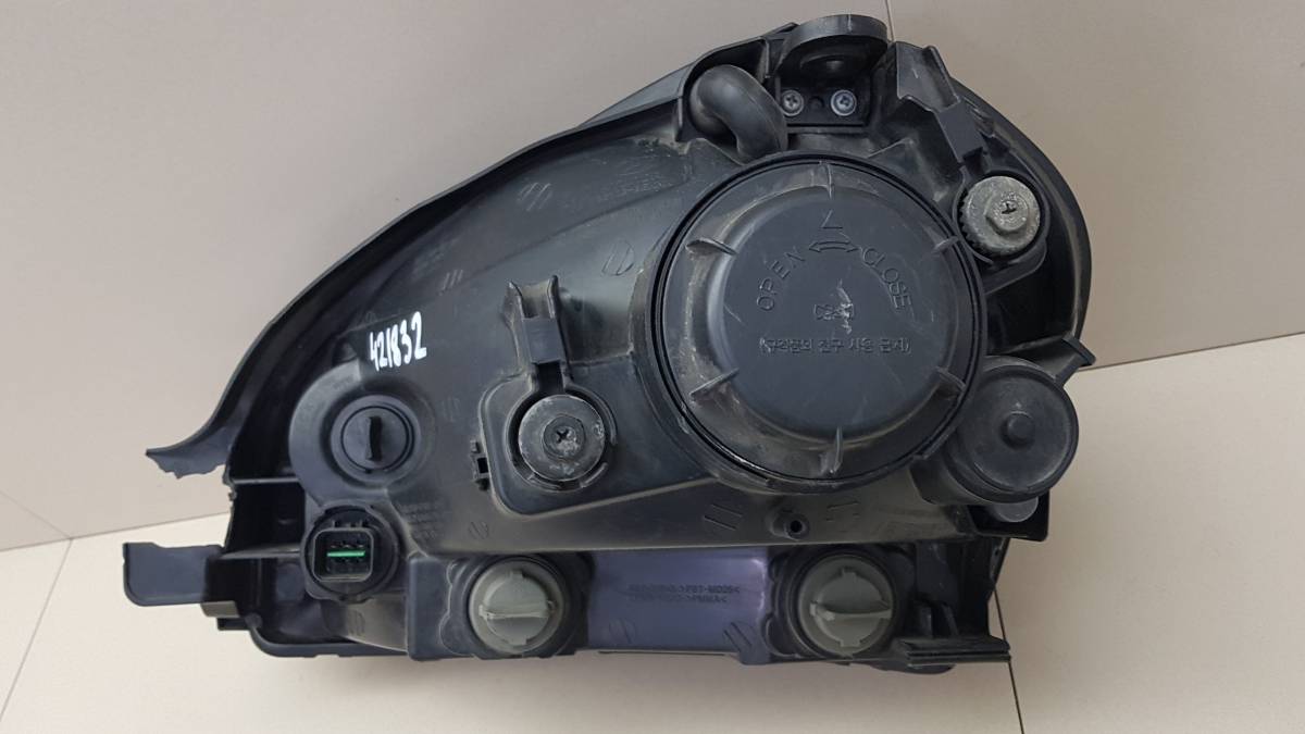 Фара правая Hyundai Tucson (JM) 2004-2010