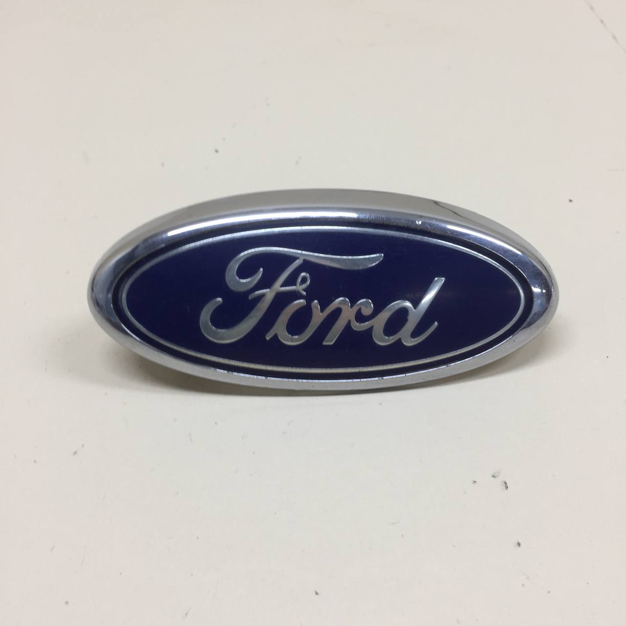 Эмблема Ford Focus 2 (DB) 2008-2011 Эмблема Ford Focus 2 (DB) 2008-2011