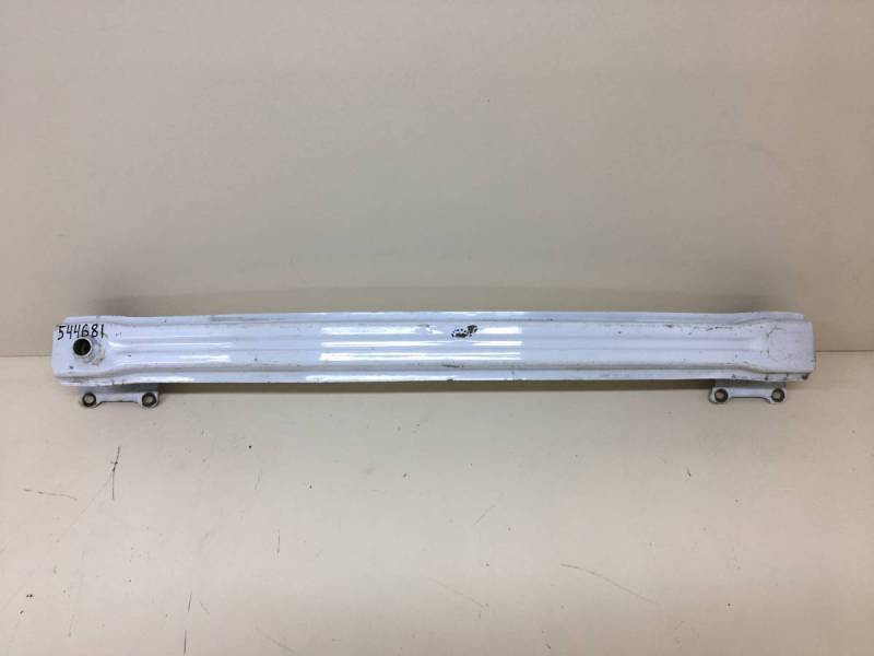 Усилитель заднего бампера Skoda Yeti 2009>