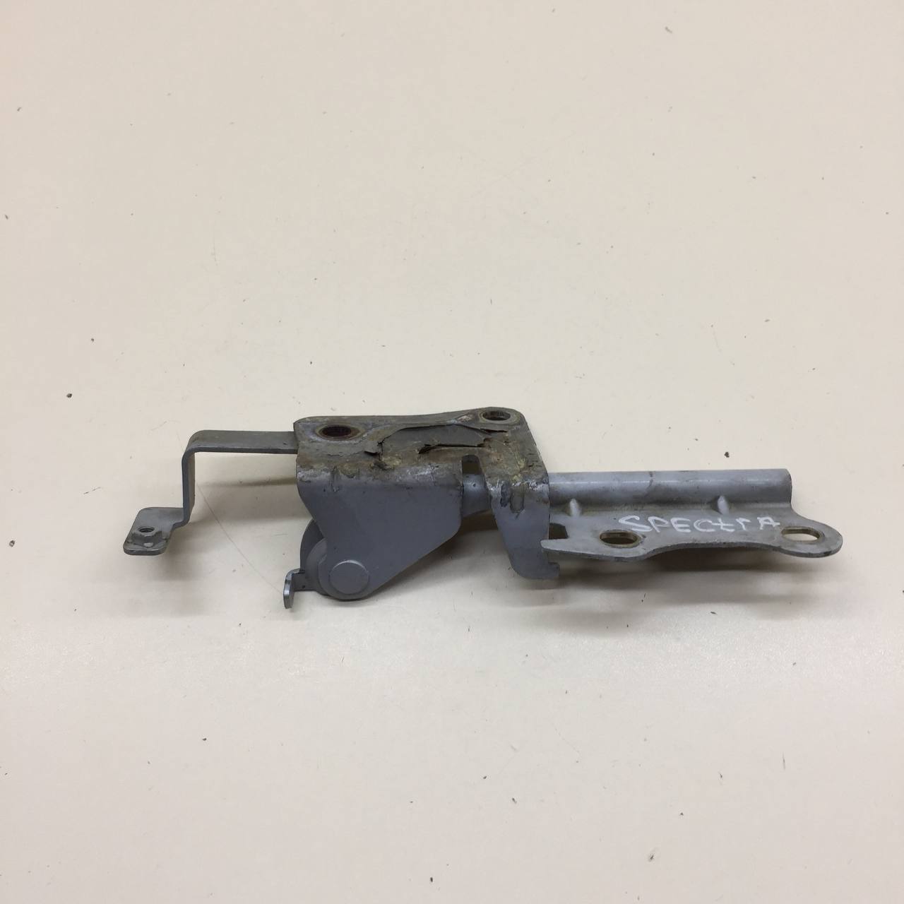 Петля капота правая Kia Spectra (SD) 2004-2011