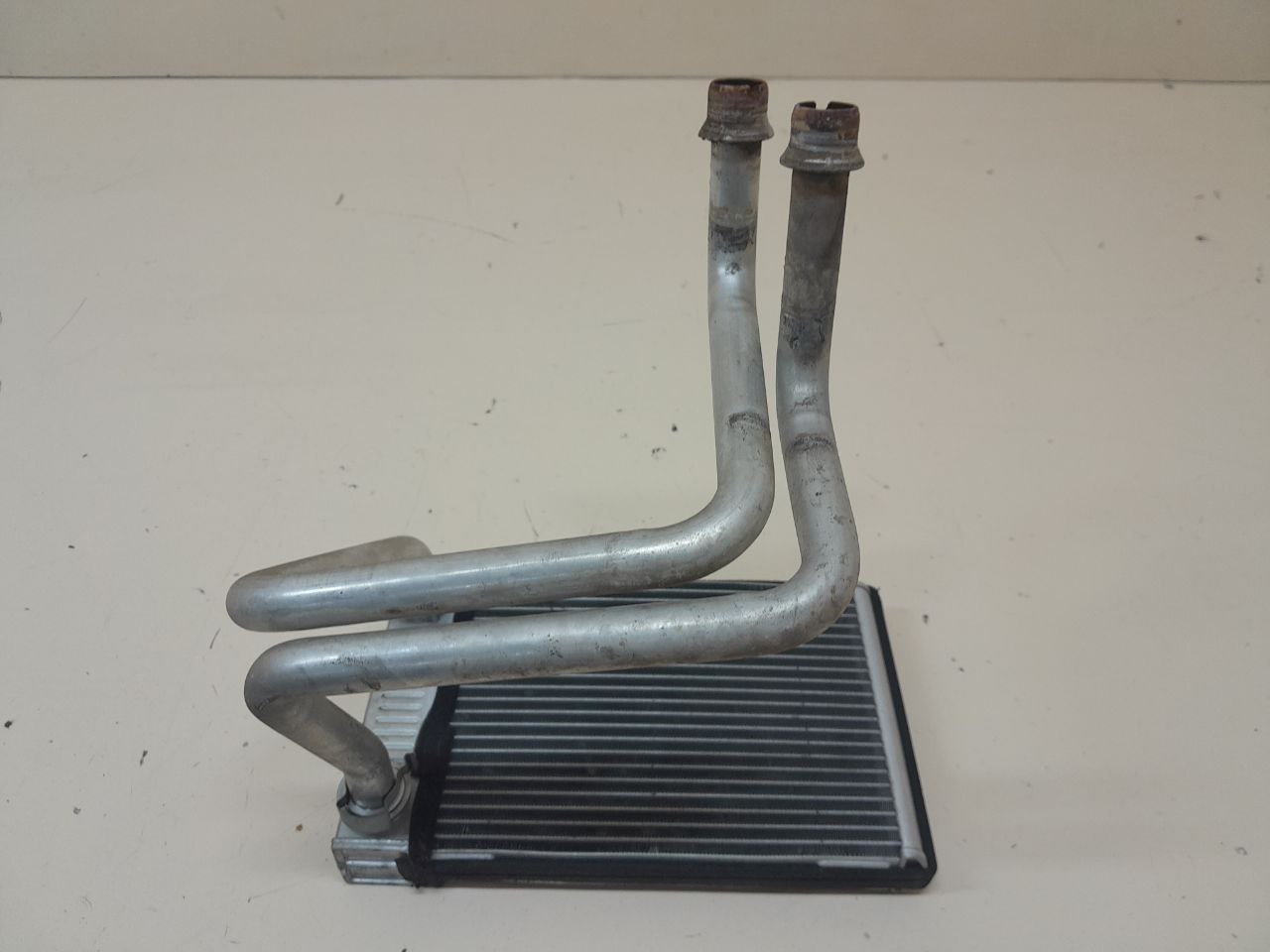 Радиатор отопителя Chevrolet Cobalt (T250) 2011-2015 Радиатор отопителя Chevrolet Cobalt (T250) 2011-2015