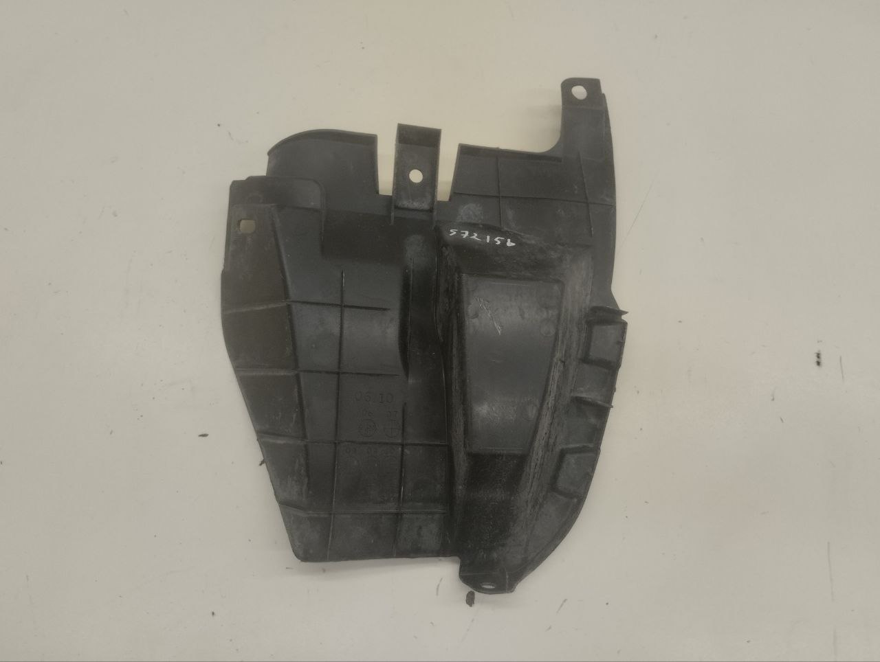 Пыльник (кузов наружные) Toyota Auris (E150) 2006-2012 Пыльник (кузов наружные) Toyota Auris (E150) 2006-2012