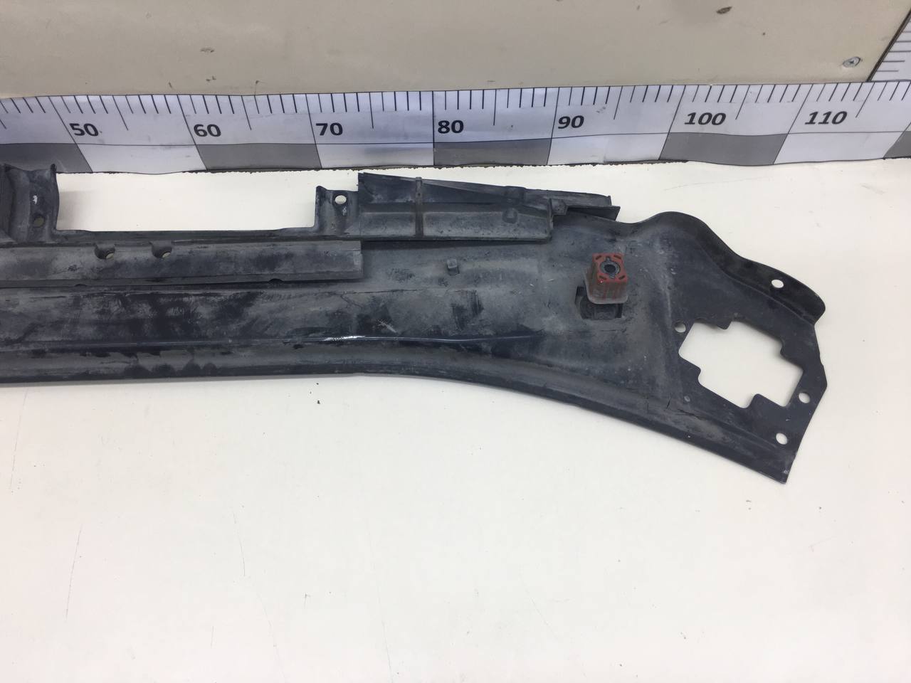 Кожух замка капота Mercedes-Benz S-Class (W221) 2005-2013