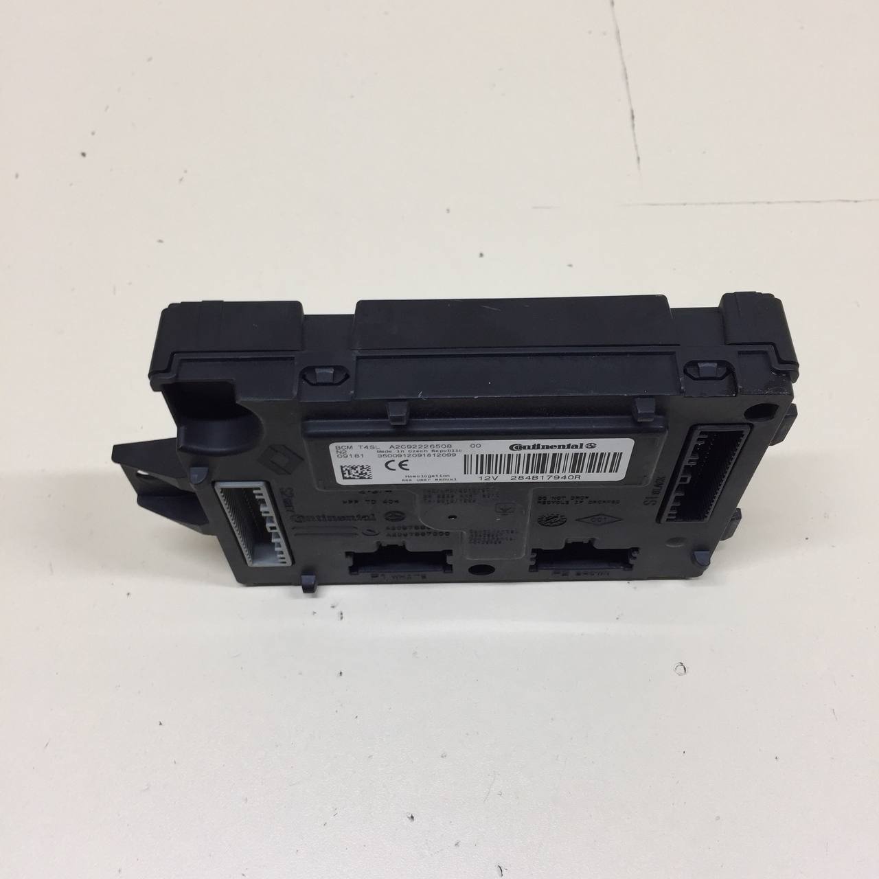 Блок комфорта Renault Duster (HSA, HSM) 2012> Блок комфорта Renault Duster (HSA, HSM) 2012>