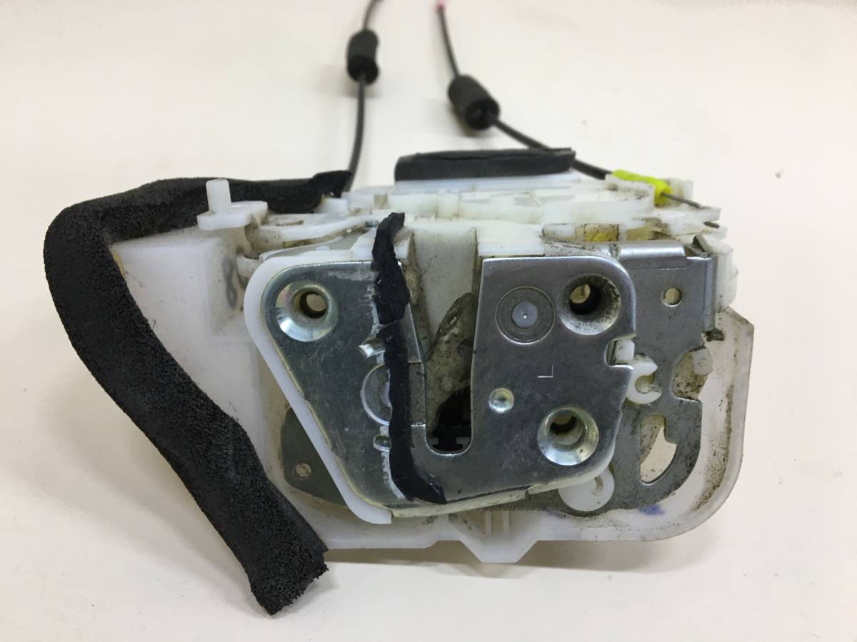 Замок двери задней левой Subaru Forester (S12) 2008-2012