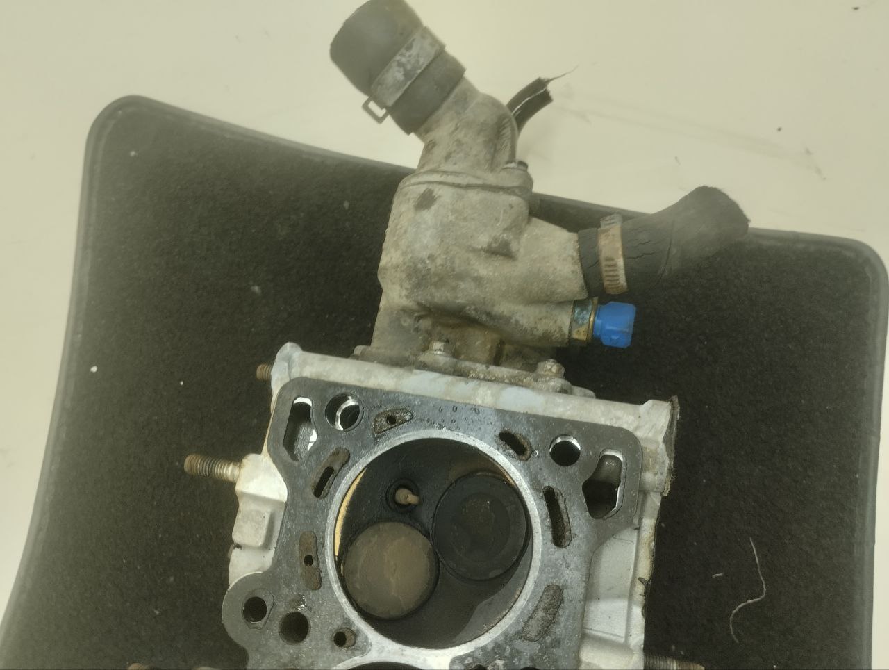 Головка блока цилиндров Chevrolet Aveo T250 2005-2011