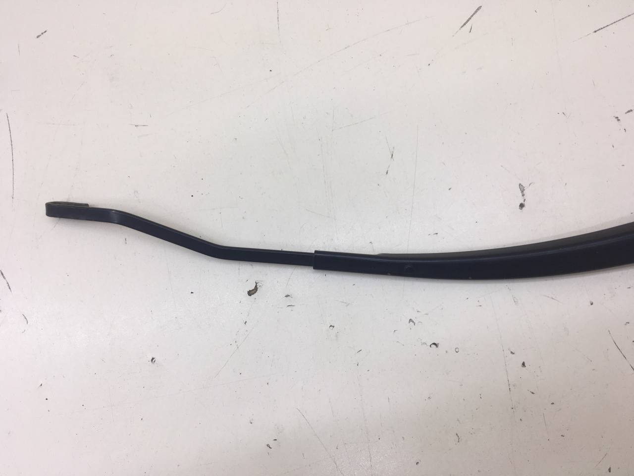 Поводок стеклоочистителя передний правый Hyundai ix35 (LM) 2010-2015