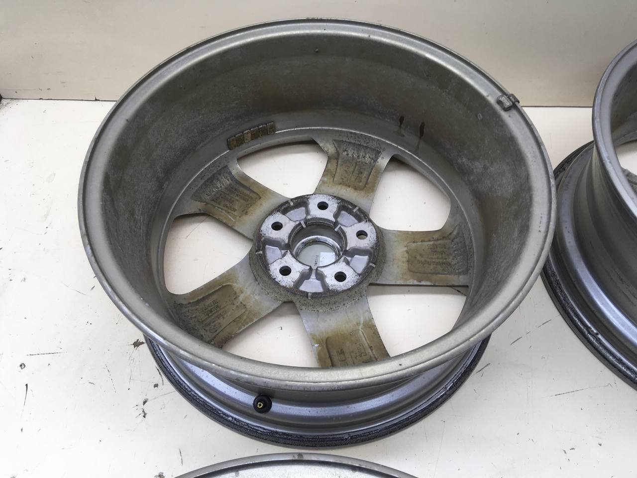 Диски к-кт R17 Литые