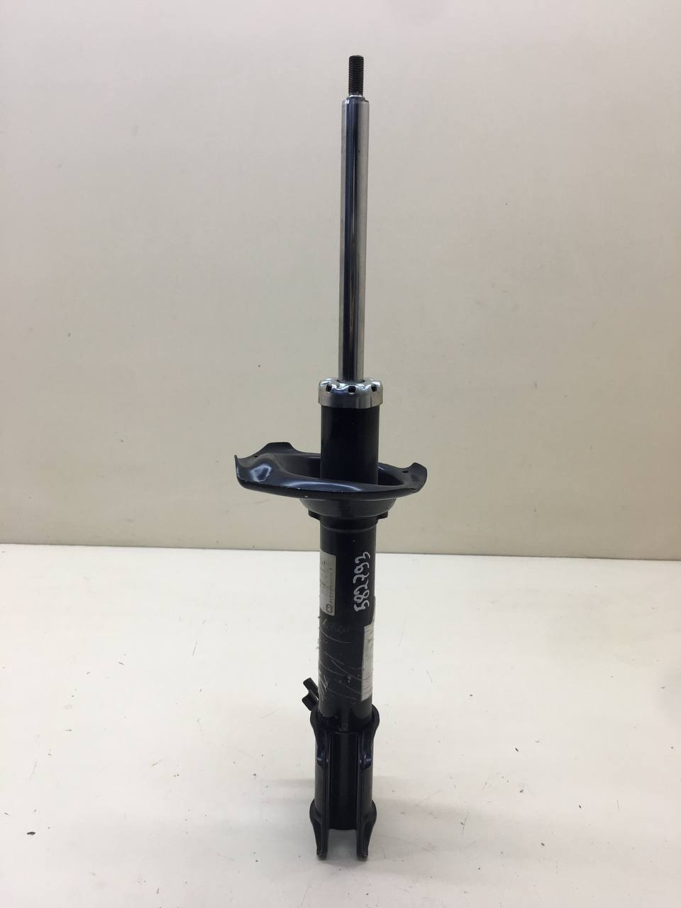 Амортизатор задний правый Subaru Forester (SG/S11) 2002-2008 Амортизатор задний правый Subaru Forester (SG/S11) 2002-2008