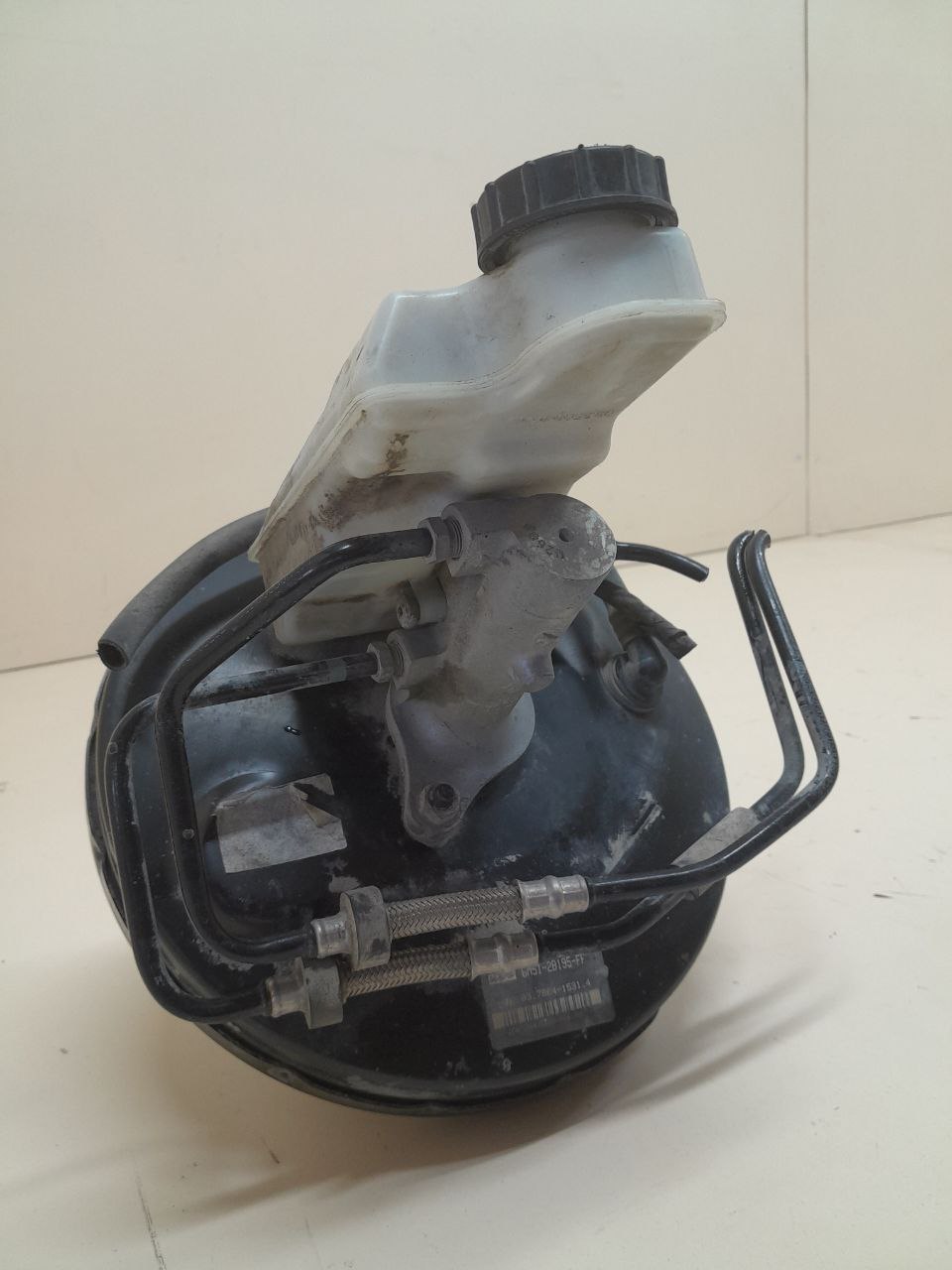 Усилитель тормозов вакуумный Ford Focus 2 (DB) 2008-2011 Усилитель тормозов вакуумный Ford Focus 2 (DB) 2008-2011