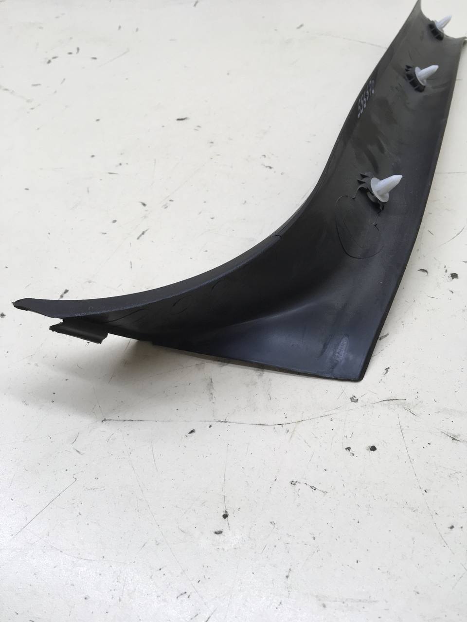 Обшивка стойки Chevrolet Niva 2009-2020