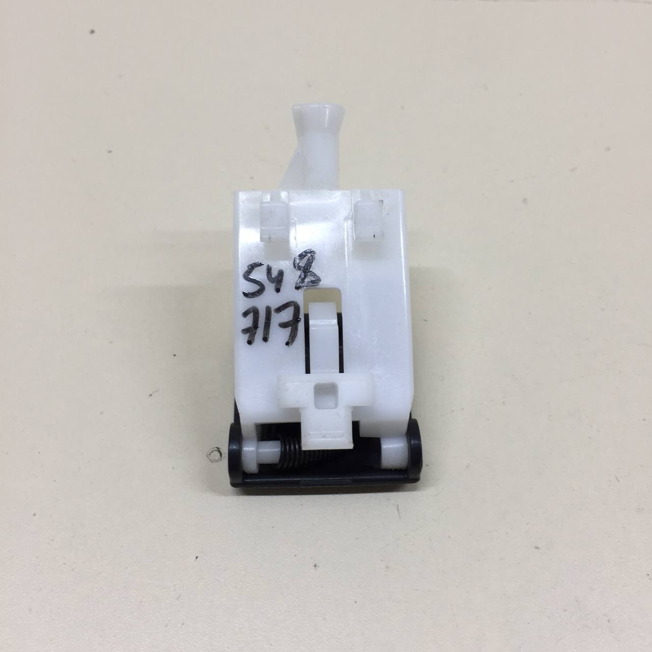 Ручка открывания капота Toyota Corolla E150 2006-2013 Ручка открывания капота Toyota Corolla E150 2006-2013