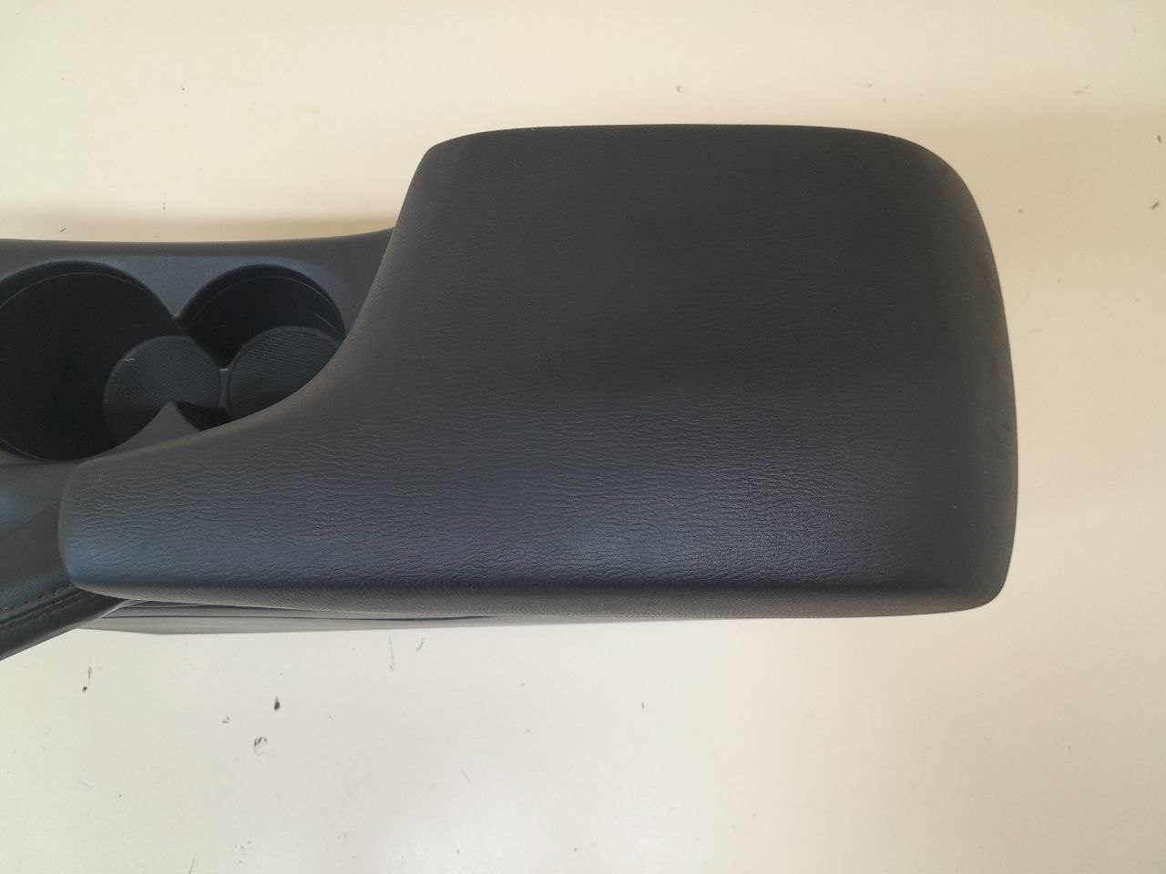 Консоль центральная Mazda Mazda 3 (BM) 2013-2016 Консоль центральная Mazda Mazda 3 (BM) 2013-2016