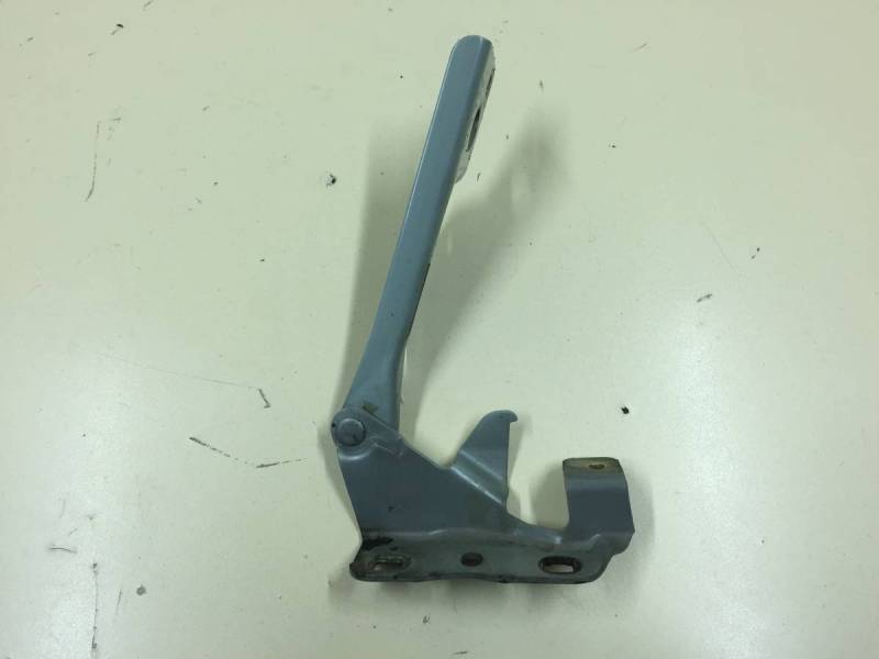 Петля капота правая Nissan Almera Classic (B10) 2006-2013