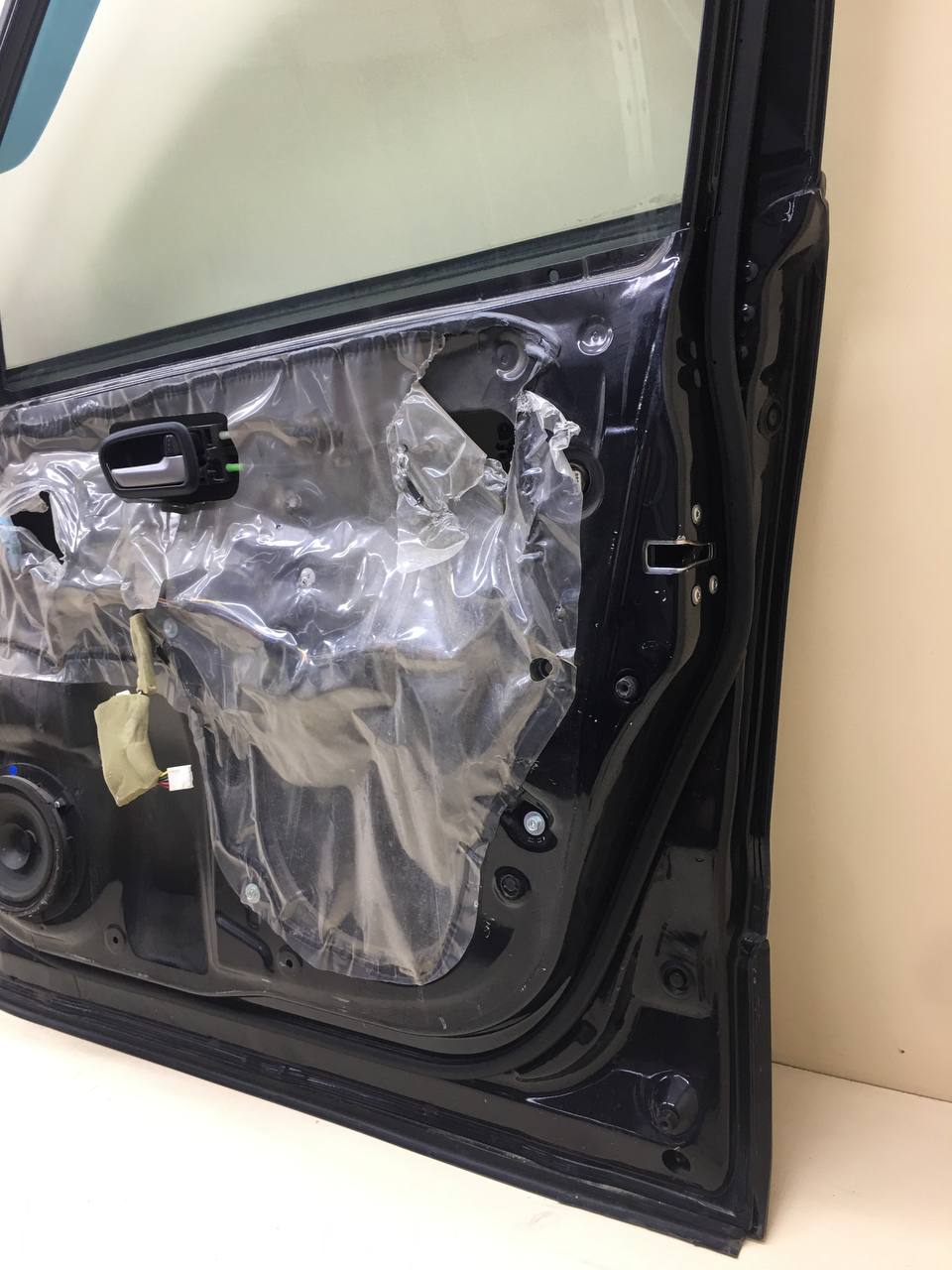 Дверь передняя правая Suzuki Grand Vitara 2005-2015 Дверь передняя правая Suzuki Grand Vitara 2005-2015