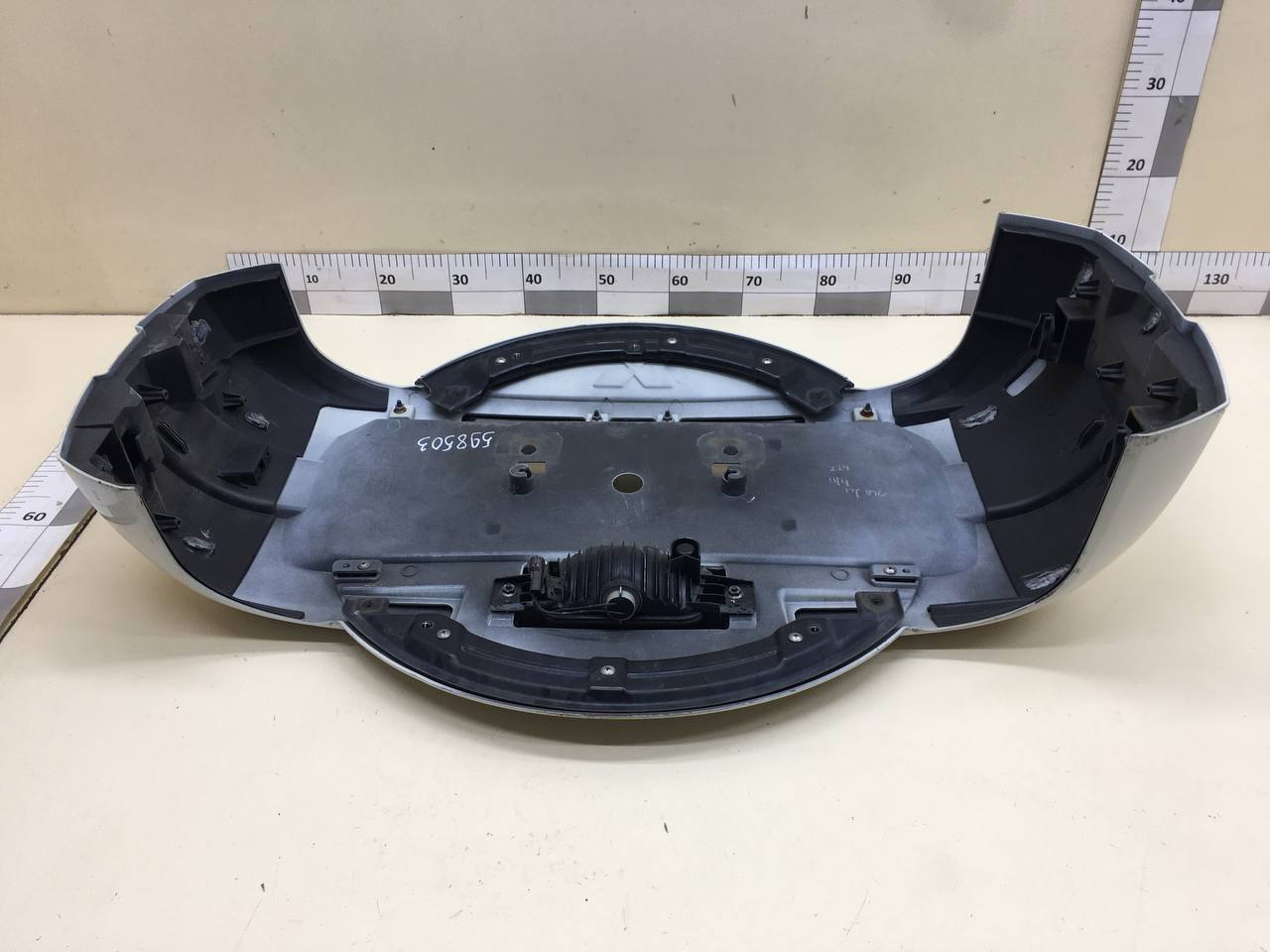 Накладка крышки багажника Mitsubishi Pajero/Montero 4 (V8, V9) 2007>