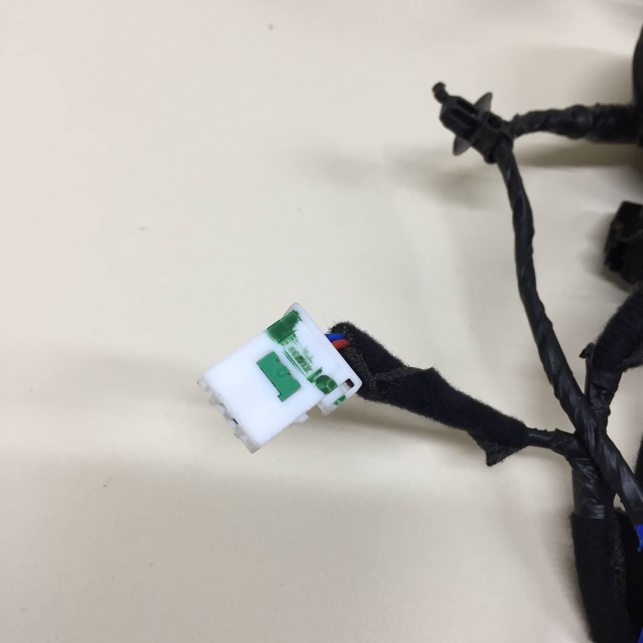 Проводка двери Kia Xceed 2019-2023