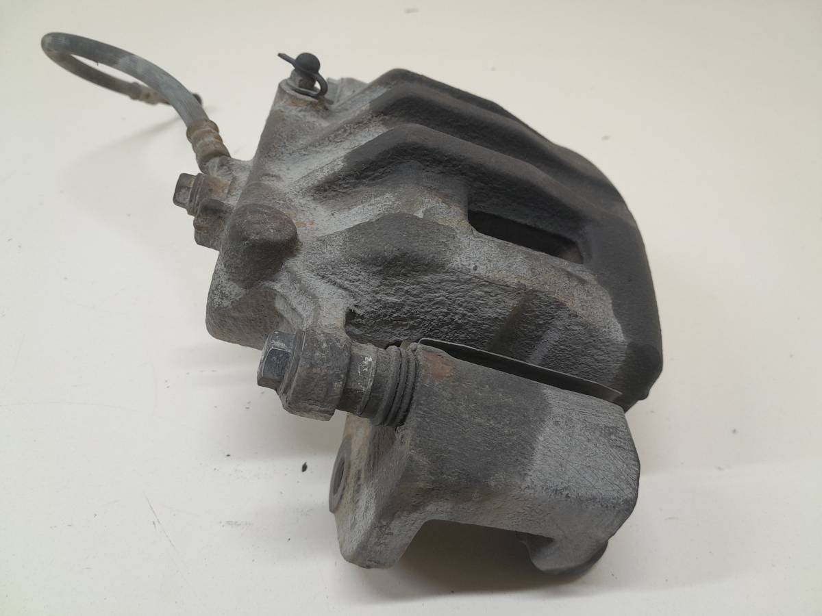 Суппорт передний правый Hyundai ix55 2007-2013
