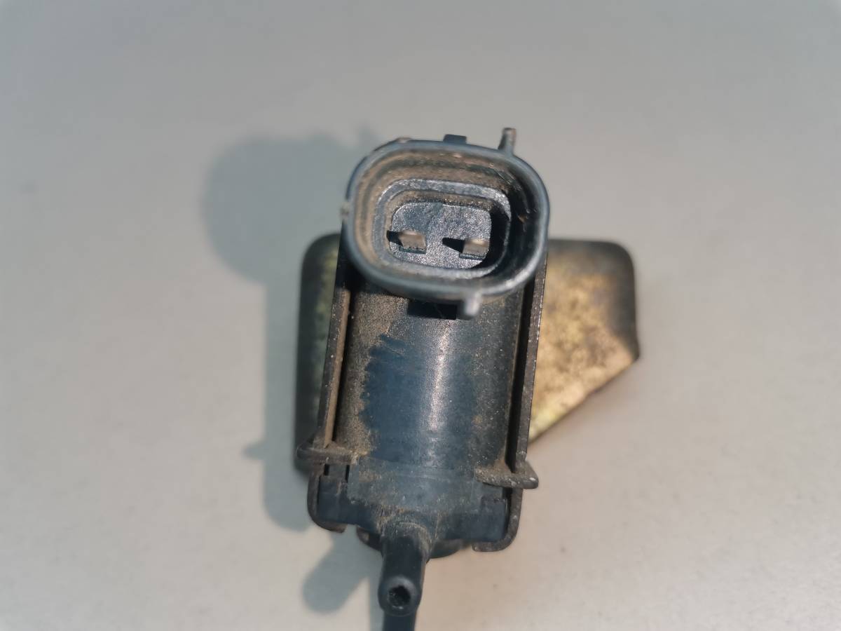 Клапан вакуумный Toyota Corolla E100 1991-1996 Клапан вакуумный Toyota Corolla E100 1991-1996