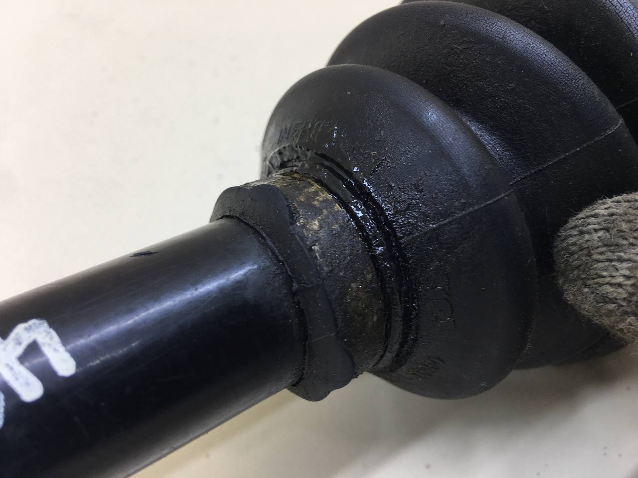 Полуось передняя правая BMW X3 E83 2004-2010