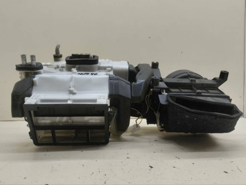 Корпус отопителя Mitsubishi Lancer 9 (CS/Classic) 2000-2011 Корпус отопителя Mitsubishi Lancer 9 (CS/Classic) 2000-2011