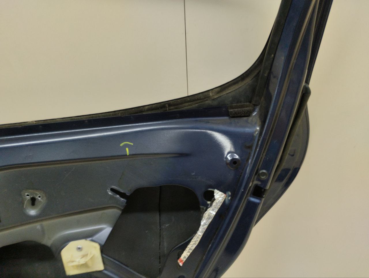 Дверь задняя правая Peugeot 308 2007>