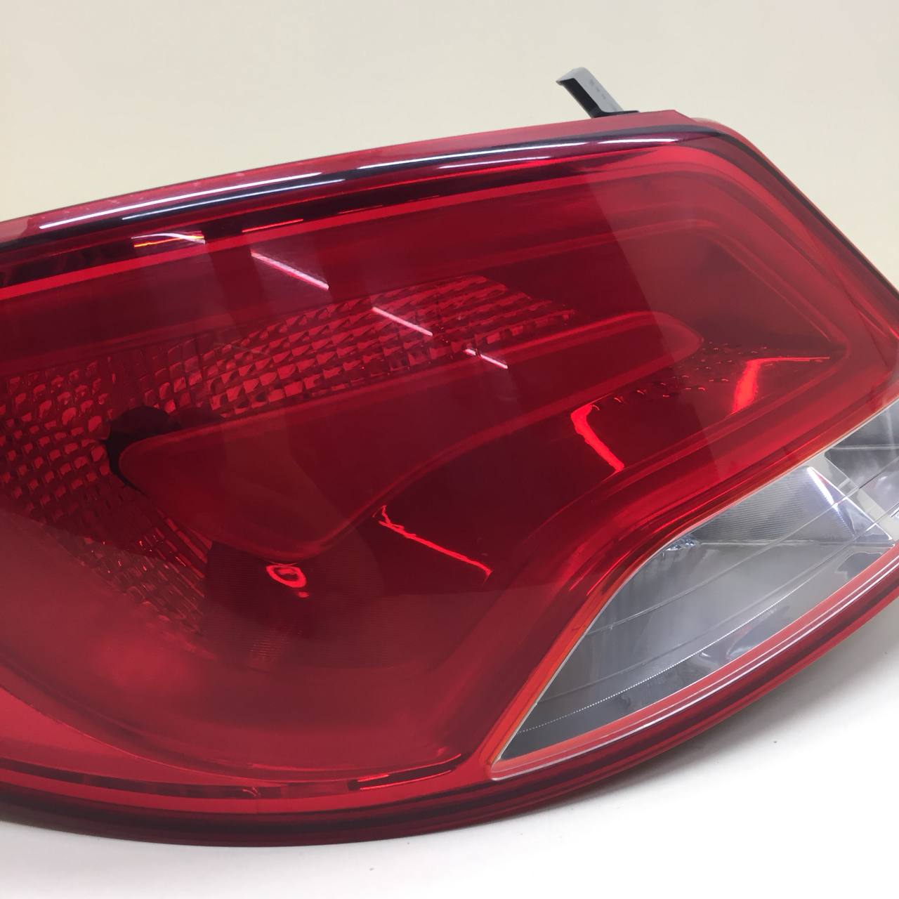 Фонарь задний левый Hyundai Solaris (RB) 2010-2017