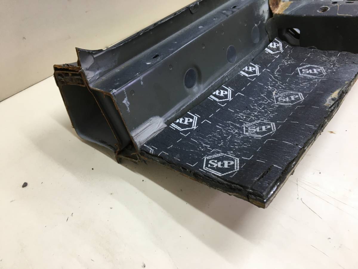 Порог со стойкой правый Toyota Camry (XV50) 2011-2017
